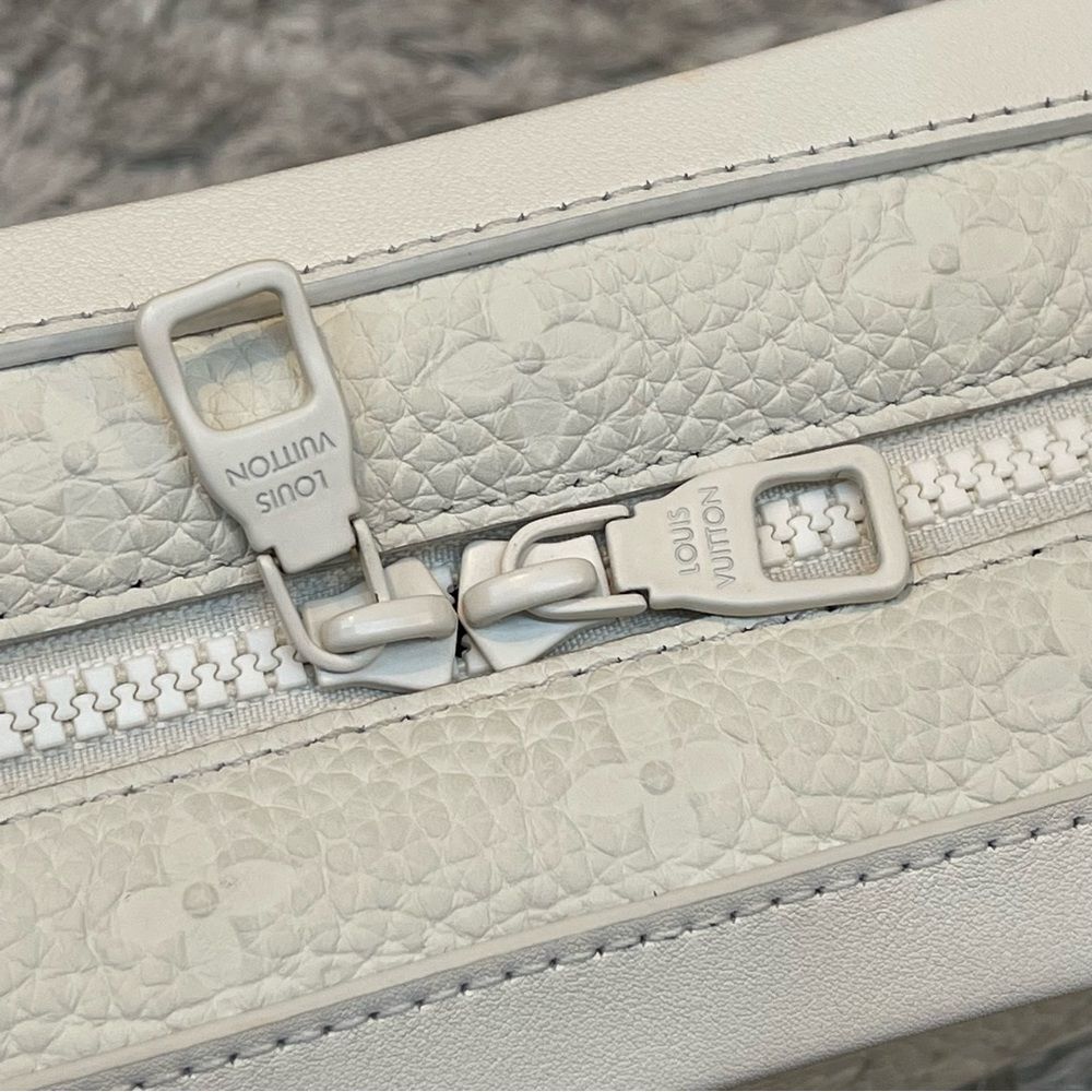 Louis Vuitton Virgil Abloh Crossbody Matte White Soft Trunk w/ Chain M53287 SS19 - Picture 9 of 15